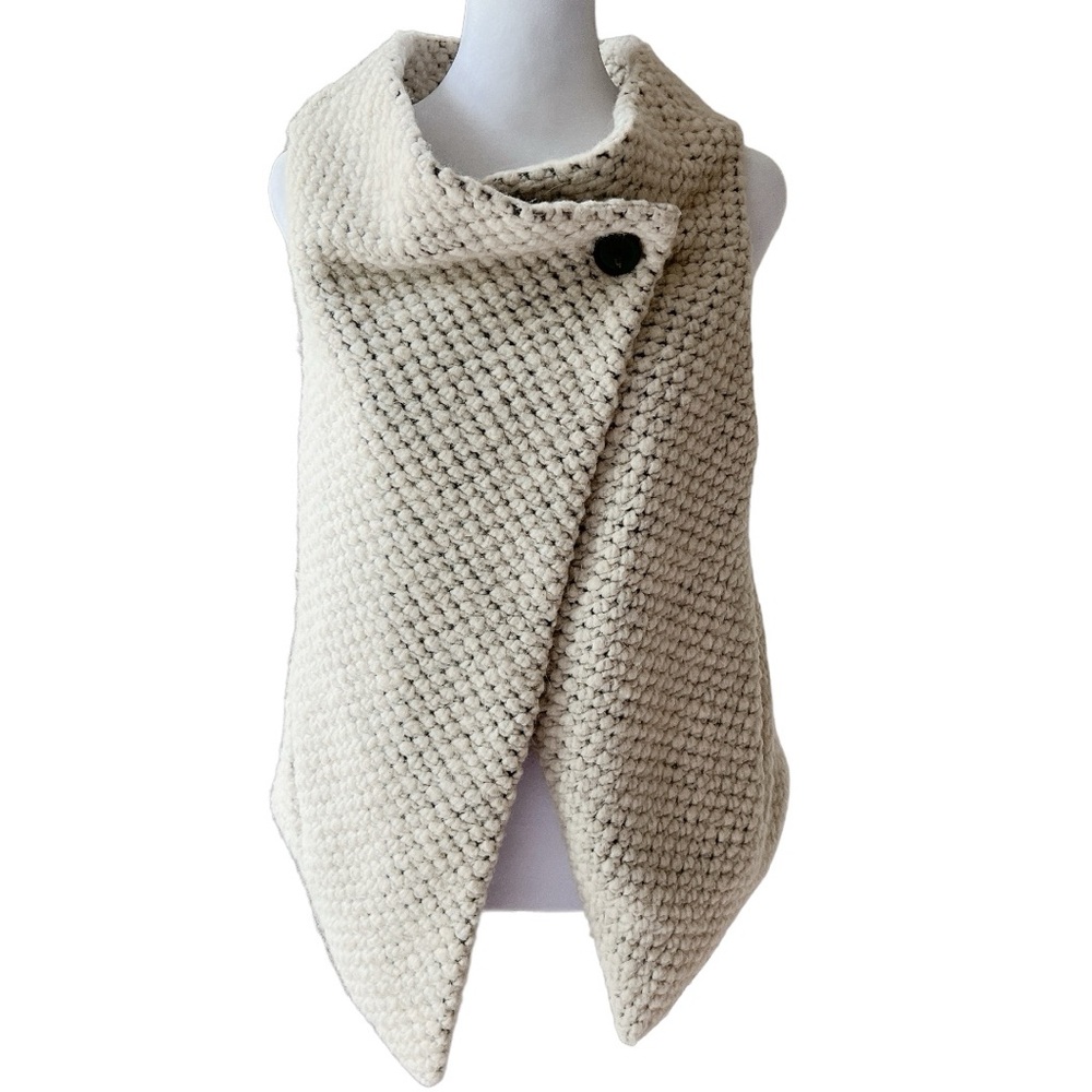 Zara Women’s Wool Blend Knit Vest With Button Size M